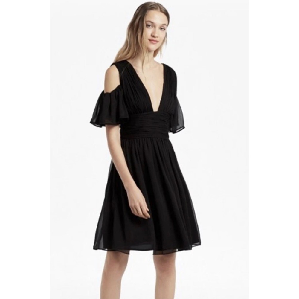 French Connection Black Pleated Cold‎ Shoulder V-Neck Cocktail Dress Size 2